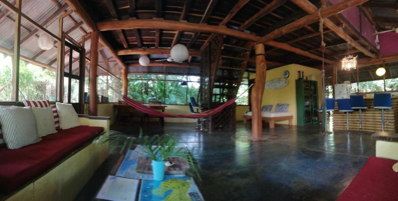 Casa Mymy Hostel Playa Negra ภายนอก รูปภาพ